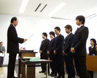 �͌^���g�����f�U�C���w��